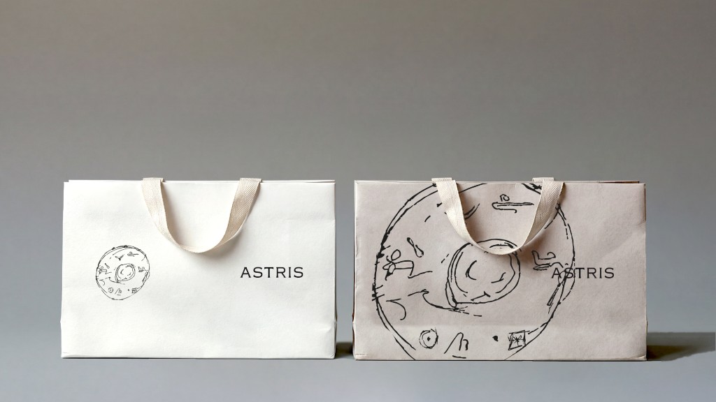 Фирменные пакеты ASTRIS — белый и крафт